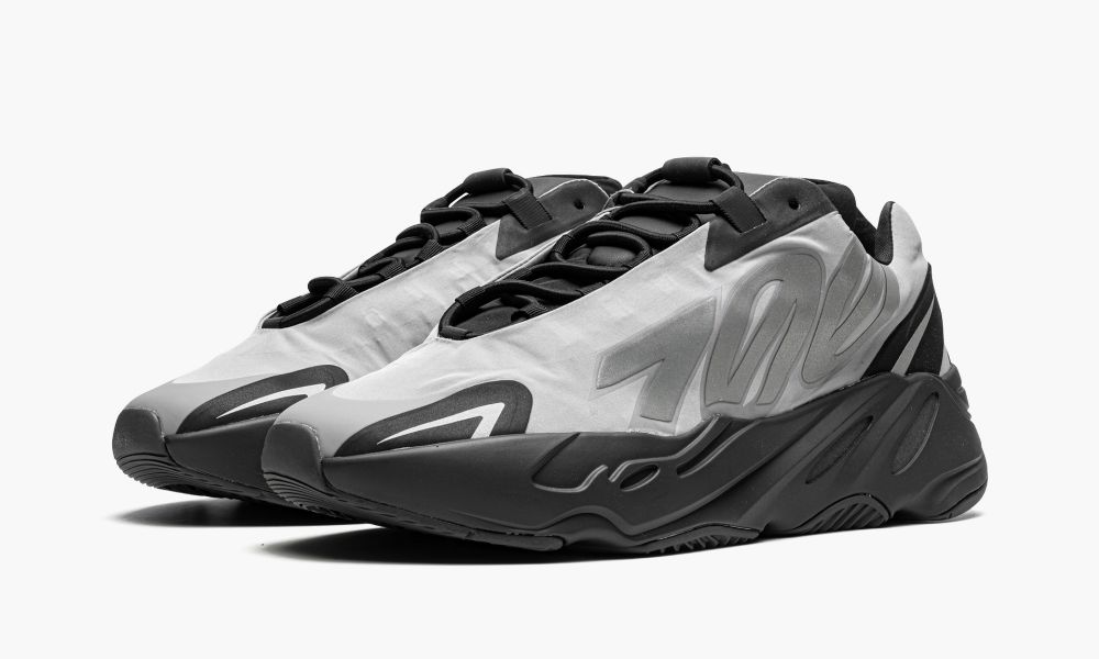 ADIDAS YEEZY YEEZY 700 MNVN "Metallic"